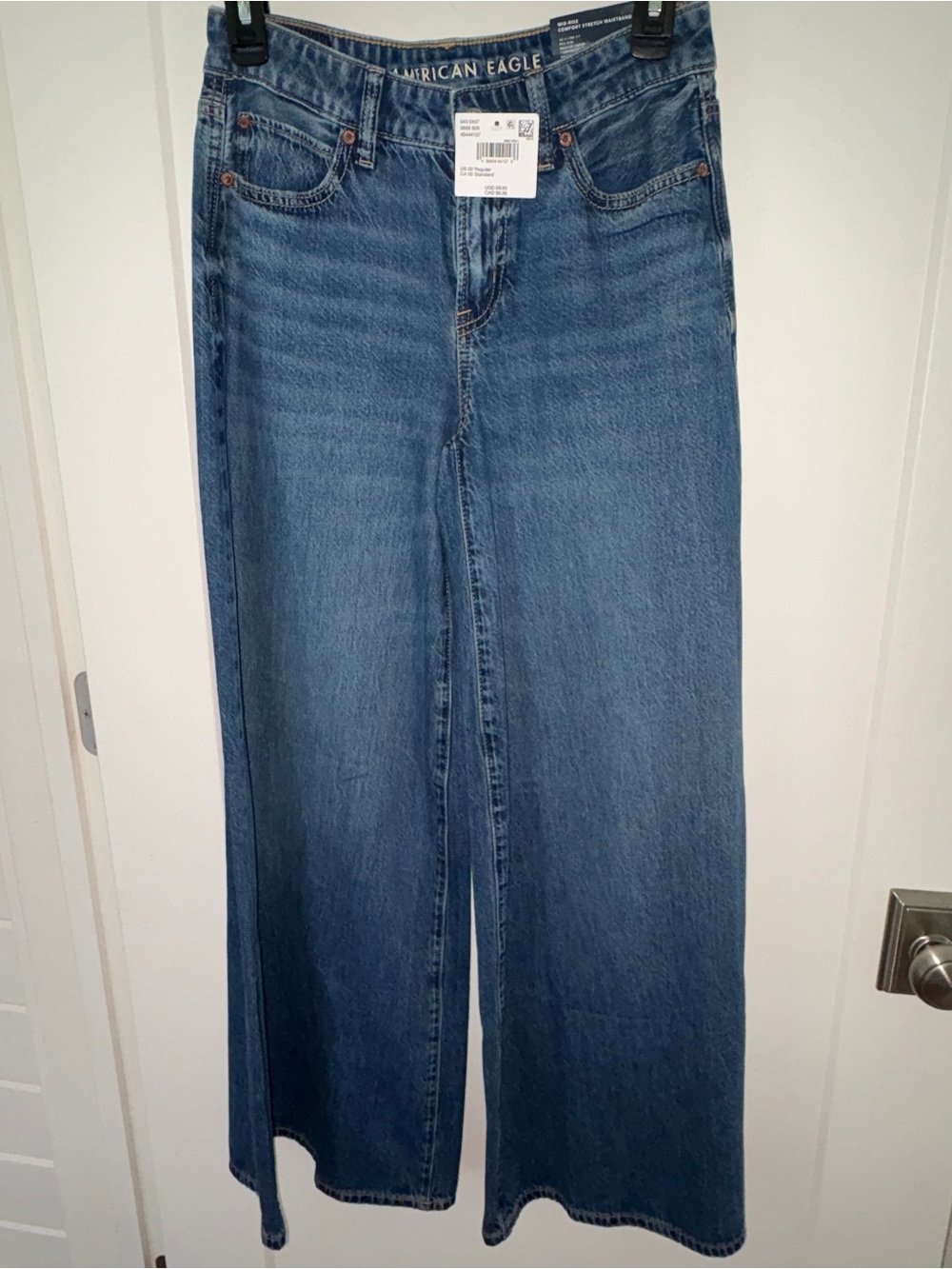 NWT $70 American Eagle AE A-Line fit jeans women's 00 Reg 24W